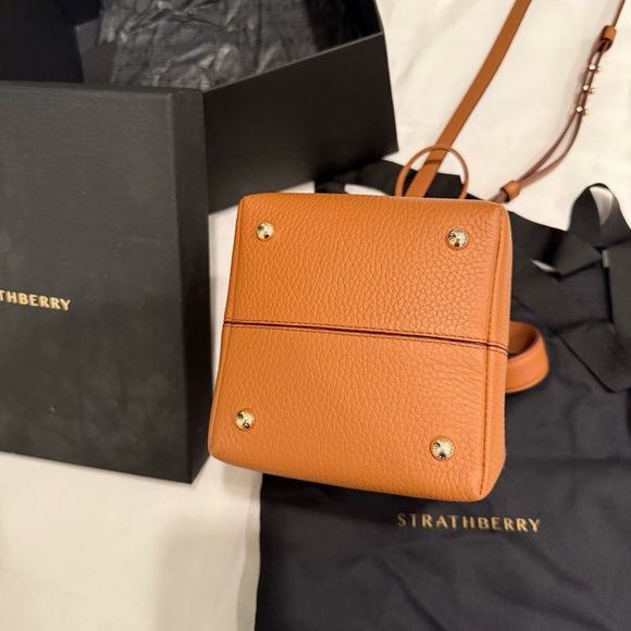 STRATHBERRY Lana Osette Bag Cotton Raffia Leather Tan Brown Shoulder Gold EUC - Picture 9 of 14